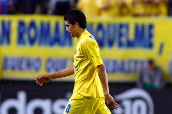 Olmadı… Daha sonra Riquelme, Boca’ya geri döndü. Hatta bir süre futbola ara verip yeşil sahalara geri döndü. İlk kulübü Argentinos Juniors’ta futbola veda etti.
