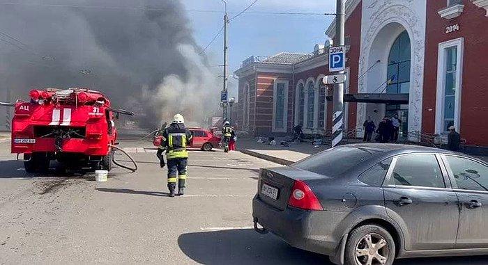 Kremlin Saldırıyı Reddetti: Kramatorsk Kentindeki Tren İstasyonu Saldırısında Onlarca Kişi Öldü