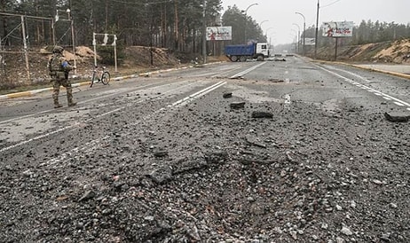 Rusya, Ukrayna'nın S-300 Sistemlerini ve Yabancı Savaşçıların Karargahını Vurduğunu İddia Etti