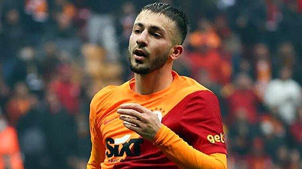 Galatasaray’ın 86. dakikada Halil Dervişoğlu ile bulduğu gol, Halil’in topu elle önüne aldığı gerekçesiyle iptal edildi.