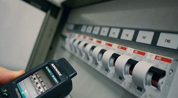 2021 yılı içerisinde elektrik ve doğalgazda bütün abonelere uygulanan toplam kesinti sayısı 4 milyon 542 bin 925 oldu.