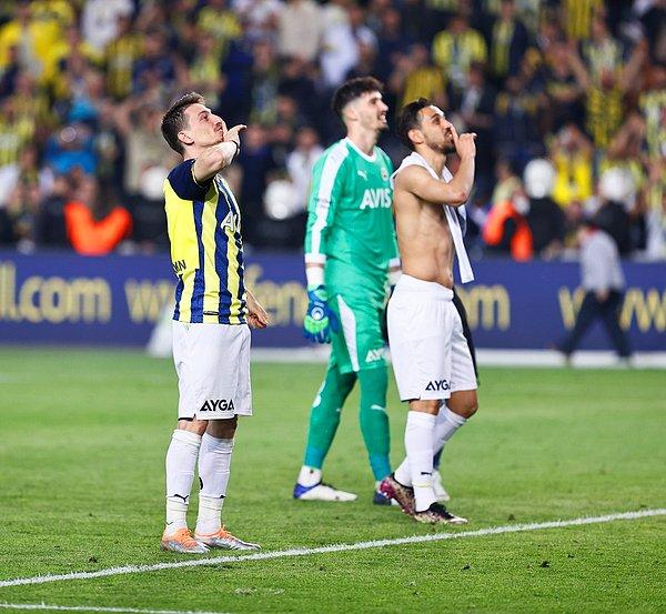 İsmail Kartal'ın öğrencileri dün akşam oynanan Galatasaray maçında rakiplerine şans vermeyerek maçı 2-0 kazanmayı başardı.