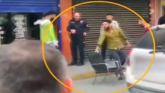 Bağcılar'da Suriyeli Kavgası! Sokağın Ortasına Oturup 'Erkek Olan Gelsin' Diye Bağırdı