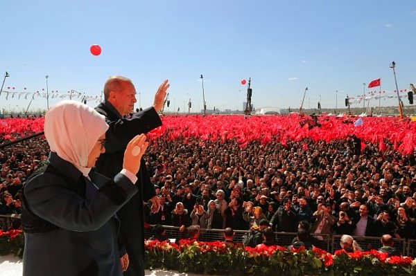 Cumhurbaşkanı için öngörülen propaganda yasakları iptal edilsin