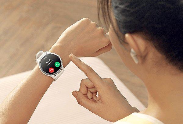 Xiaomi Watch S1 Active akıllı telefonunuzla hızlı ve sağlam bir bağlantı kuruyor. Evet iPhone'larla da uyumlu.