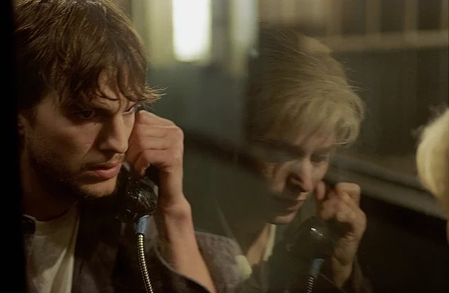 16. Kelebek Etkisi / The Butterfly Effect  (2004)
