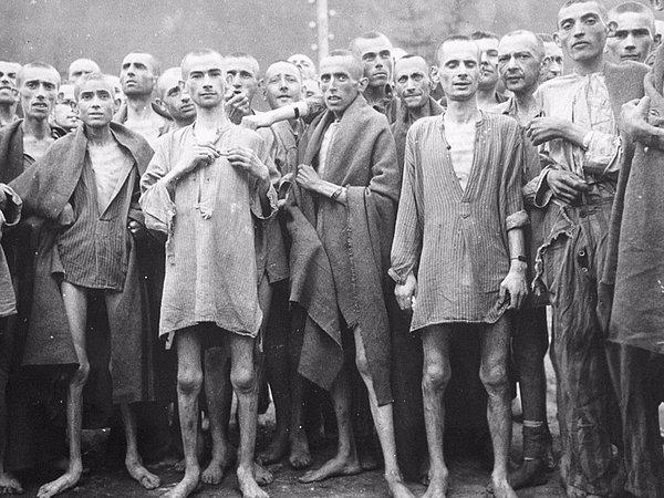 12. Birçok toplama kampı tutsağı Nazi işkencesinden kurtarıldıktan sonra hayatını kaybetti.