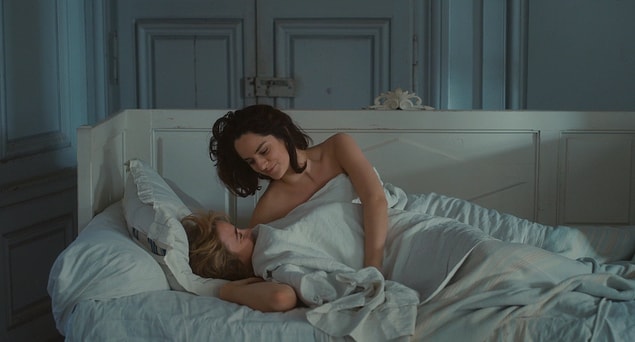 Alev Almış Bir Genç Kızın Portresi (2019) Portrait de la Jeune Fille en Feu