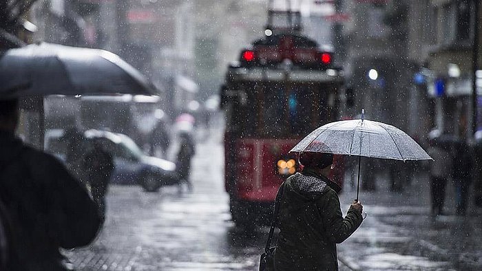 Meteoroloji İstanbul'u Uyardı: Kuvvetli Sağanak Yağış Geliyor