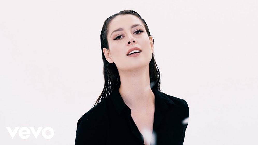 Australian Singer/Songwriter Grace Cummings Will Hopefully Be An Artist To Look Out For In The Future