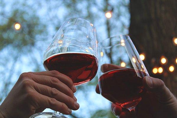 21. "Kırmızı şarap içmek sağlığa yararlıdır."