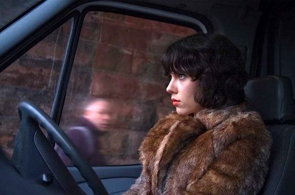 1. Derinin Altında (Under the Skin, 2013)