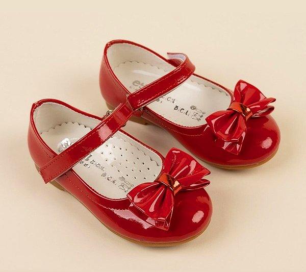 1. Bayram geleneğini sürdürmek için kırmızı rugan ayakkabı modellerini inceleyebilirsiniz.
