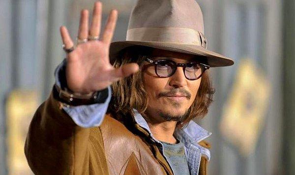 Başarılı oyuncu Depp, "Dünyanın en büyük film yıldızlarından biri" olarak kabul edilmektedir.
