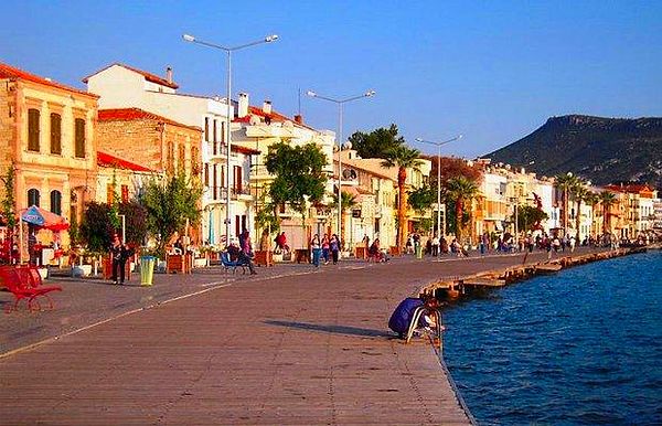 1. Foça, İzmir.