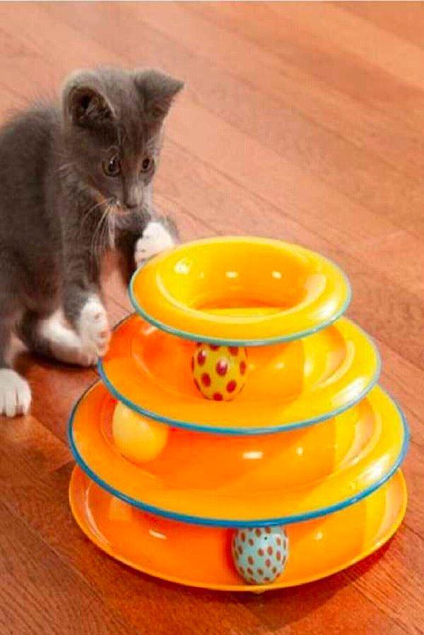 11. Kedilerin bayıldığı oyuncaklardan toplu kedi oyuncağı...