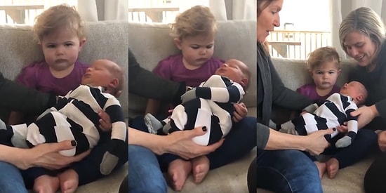 Daha İlk Kez Kucağına Aldığı Kardeşine Abla Terörü Yaşatan Küçük Kızın, Mutluluğunun Yüzünden Okunduğu Anlar