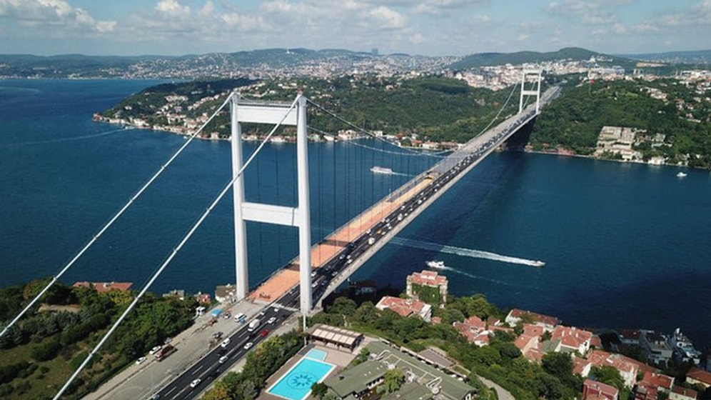 Resmi Gazete'de Yayımlandı: Bayramda Hangi Yollar ve Köprüler Ücretsiz?