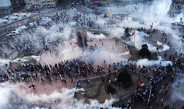 2013 yılında başlayan Gezi Parkı eylemlerine ilişkin açılan Osman Kavala’nın da aralarında bulunduğu 17 sanıklı davada karar çıktı.