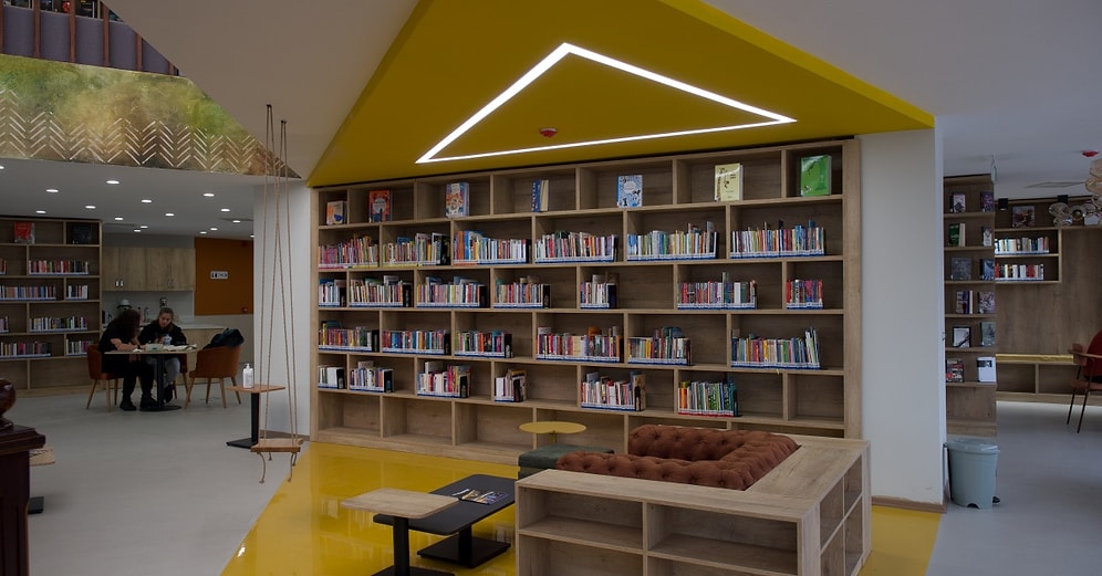 Kitap Aşkı Giderek Yaygınlaşıyor: İstanbul Yeni Nesil Kütüphaneleriyle Buluşmaya Devam Ediyor!