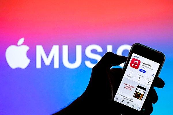 Apple tarafından Spotify'a rakip olmak için geliştirilen ve şu anda piyasadaki en büyük arşive sahip olan Apple Music'e zam geldi.
