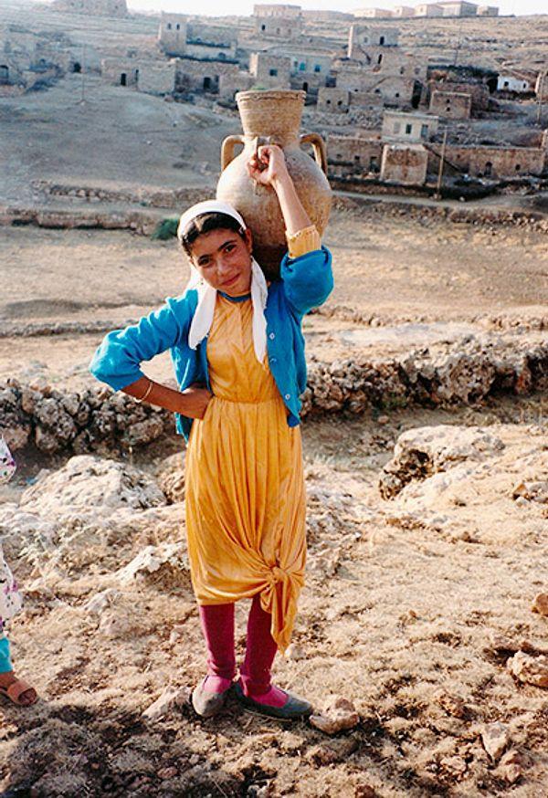 3. Ezidi kızı, Mardin, 1991.