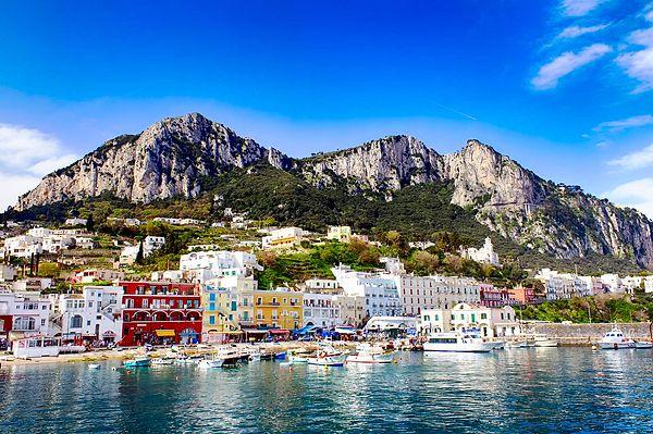 9. Capri Adası