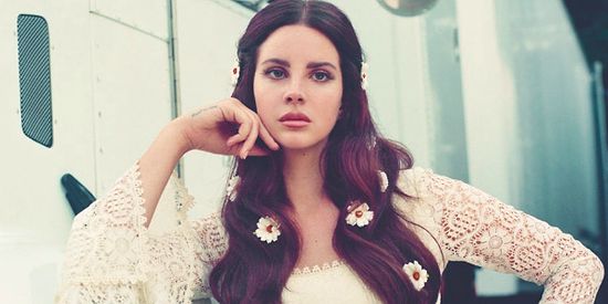 Kendinizi Bir Aşk Hikâyesinde Başrol Gibi Hissettirecek 15 Lana Del Rey Şarkısı