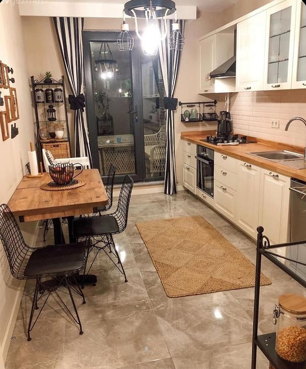 16. En çok zaman geçirdiğiniz yer mutfaksa yemek masanızı özenle seçmelisiniz.