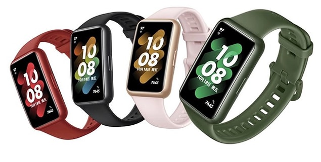 Huawei Band 7 şık olduğu kadar kompakt bir kullanım sunuyor.