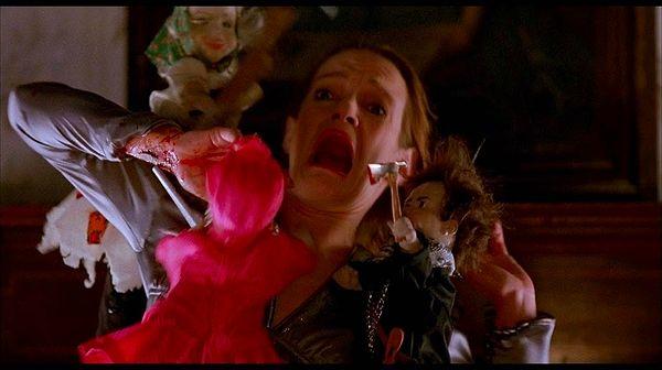 6. Dolls / Bütün Oyuncaklar (1986) - IMDb: 6.3