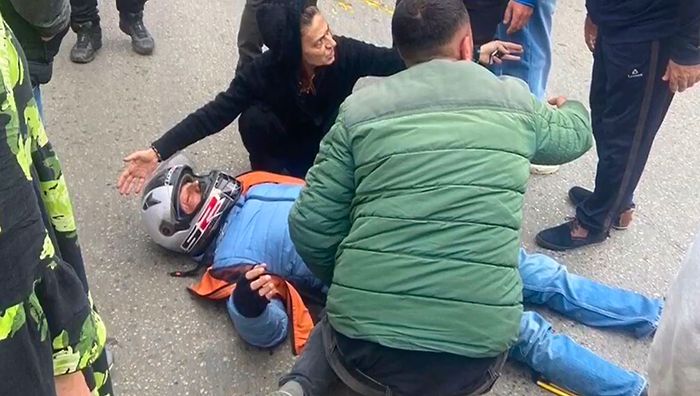 Yıldız Tilbe Kaza Yaptı: Ambulansa Kadar Yanından Ayrılmadı