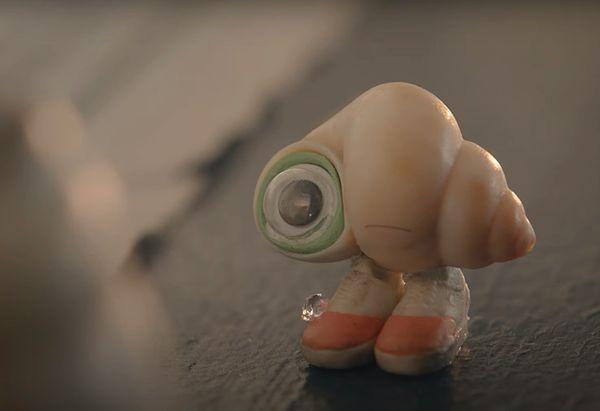 8. Marcel the Shell With Shoes On / Deniz Kabuğu Marcel