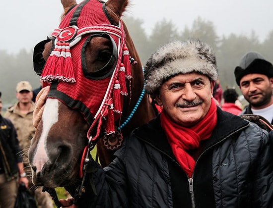 'Bu Coğrafya Bizim Kaderimiz' Diyen Binali Yıldırım: '1,5 Milyar Din Kardeşimizin Sorumluluğu Bize Ait'