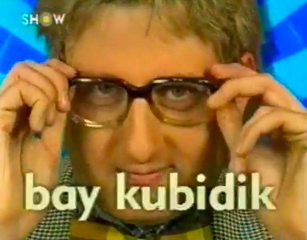 Reha Muhtar'la Show Haber'de de kısa bir magazin ve "Rahatlayın 5 Dakika" bölümü vardı. Papyonu, gözlüğü ve kendine has üslubuyla Bay Kubidik bizlere keyifli anlar yaşatıyordu.
