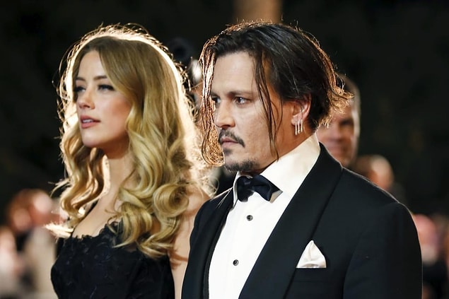 Amber Heard Eski Eşi Johnny Depp'in Elbisesini Yırtıp Kendisini Cinsel İlişkiye Zorladığını İddia Etti!