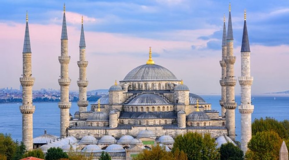 Cuma Namazı Saat Kaçta Kılınacak? İllerin Cuma Namazı Saatleri