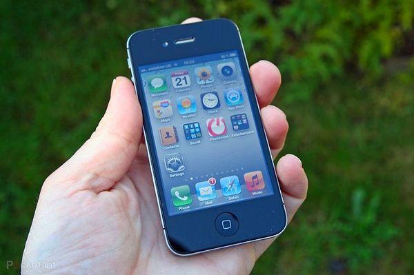 Apple’ın 2011’de piyasaya sürdüğü iPhone 4s döneminin en popüler cihazlarından biriydi.