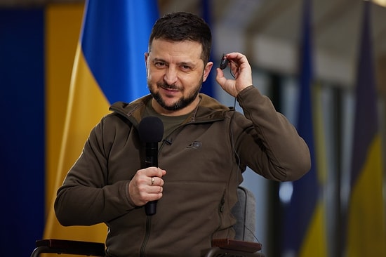 Zelenski'nin İkonik Poları 1 Milyon 700 Bin TL'ye Satıldı