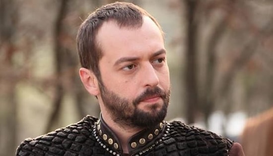 Okan Yalabık Kimdir? Hakan Muhafız'ın Faysal'ı Okan Yalabık Nereli ve Kaç Yaşında? Okan Yalabık'ın Biyografisi