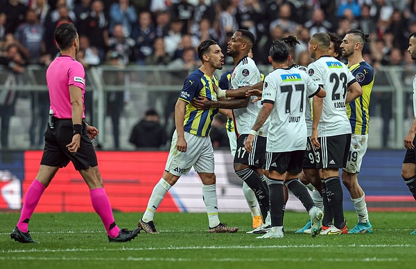 Fenerbahçe bu sonuçla 69 puana yükselirken, Beşiktaş puanını 55 yaptı.