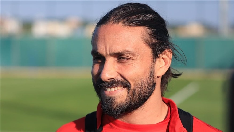 Halil Akbunar Kimdir? Halil Akbunar'ın Boyu Kaç, Hangi Takımlı?