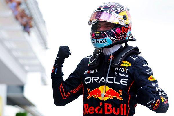 Son şampiyon Hollandalı pilot Verstappen, Suudi Arabistan ve Emilia Romagna Grand Prix'si sonrası sezonun 3. yarışını kazandı.