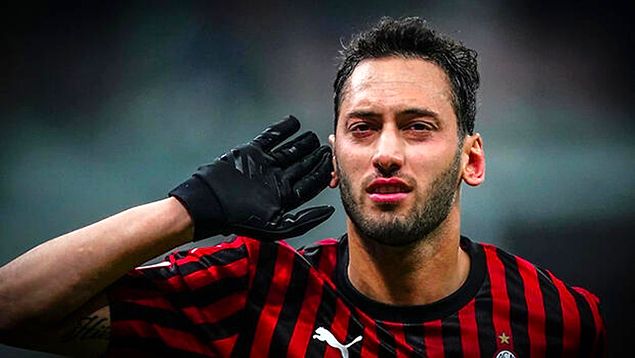 Hakan Çalhanoğlu Kimdir, Kaç Yaşında? Hakan Çalhanoğlu Nereli, Hangi Takımlarda Oynadı?