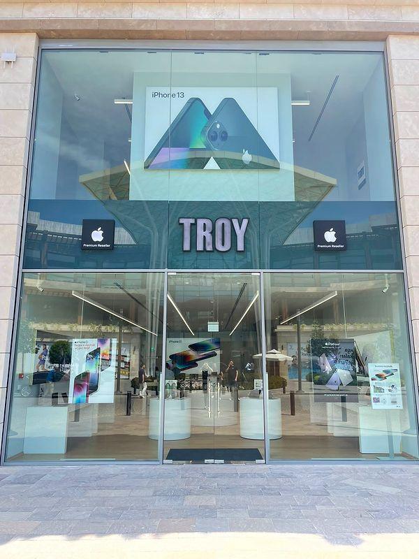 6. Her şeyden önemlisi, siz en iyisine layıksınız! Bu yüzden Troy, İzmir’e en iyi hizmeti sunmak için ilk Flagship mağazasını açtı!