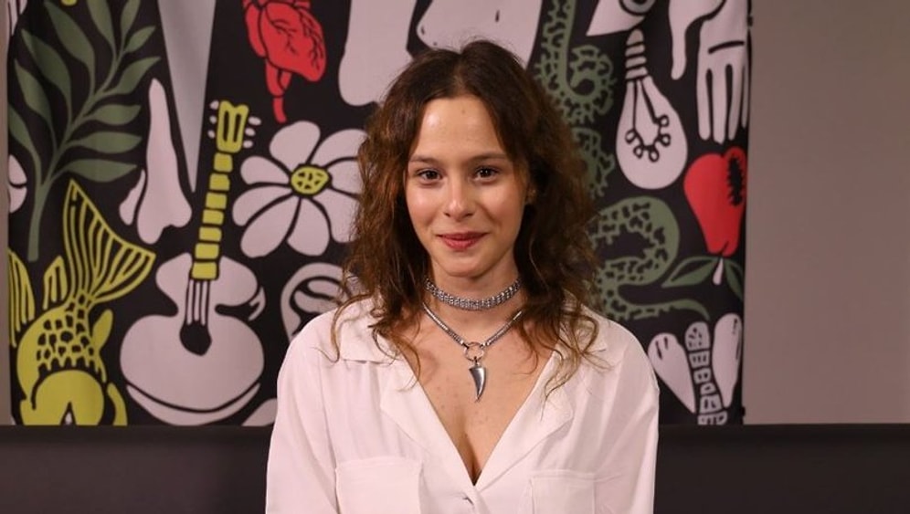 Masumlar Apartmanı'nın Neriman'ı Nişanlandı! Gizem Katmer'in Müstakbel Eşi Tanıdık Çıktı!