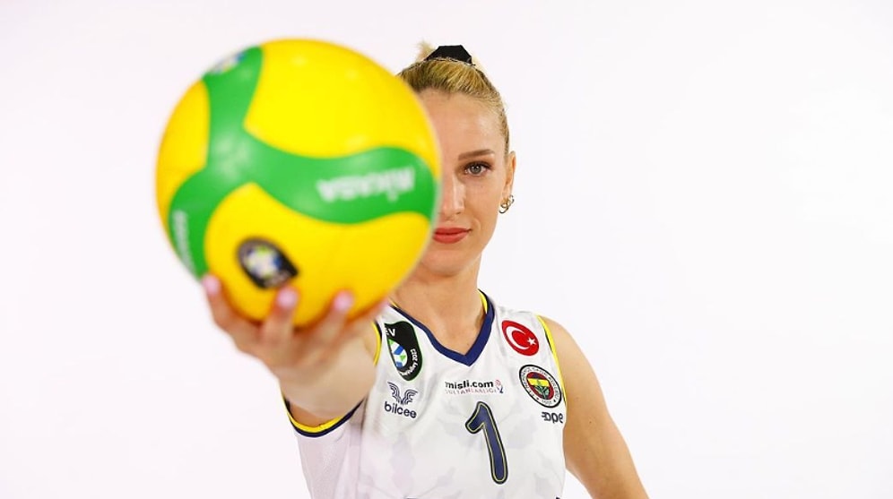 Gizem Örge Kimdir? Başarılı Libero Gizem Örge Nereli, Kaç Yaşında, Evli mi? Gizem Örge'nin Boyu Kaç?