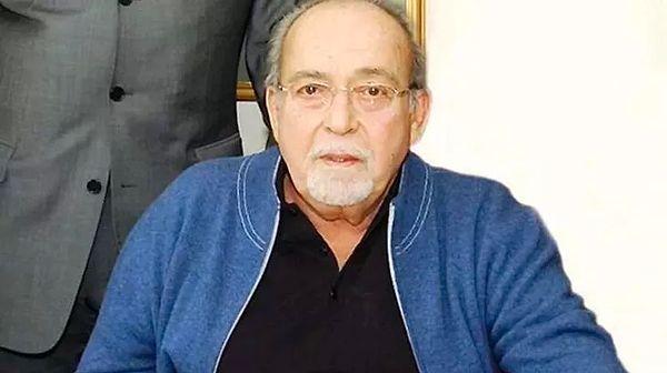 1968 yılında abisi Haldun Simavi ile ortalığı biten Erol Simavi, Hürriyet'in %25'lik payını 1993 yılında 16 milyon dolar karşılığında Erol Aksoy’a satmıştır.