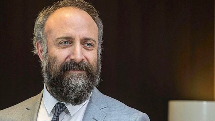 Disney Plus Bomba Ardına Bomba Patlatıyor: Halit Ergenç'in Partneri Belli Oldu!