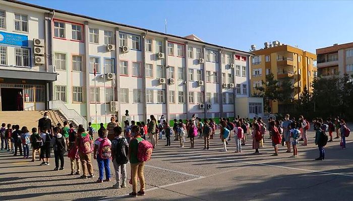 MEB'in Festivali: Suriyeli Öğrenciler 5 Yıldızlı Otelde 5 Gün Ağırlanacak